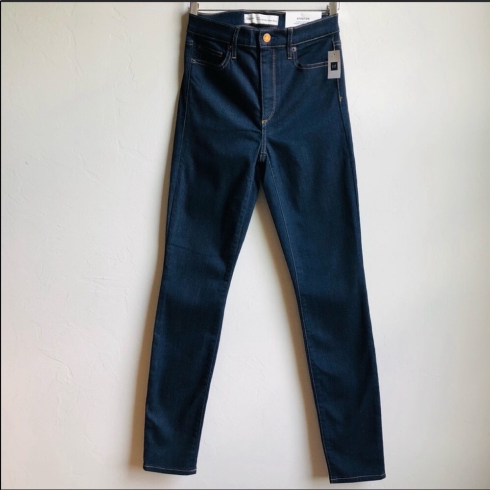 NWT Gap High Rise Skinny Fit Denim